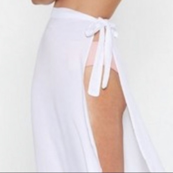 Nasty Gal Maxi Wrap Cover-Up White Cream Large - Picture 7 of 7